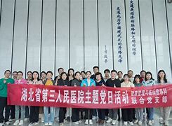 包含里程碑夜武汉三镇完成体检，社区盾关键时刻刷纪录，媒体盛赞，控场能力受关注的词条