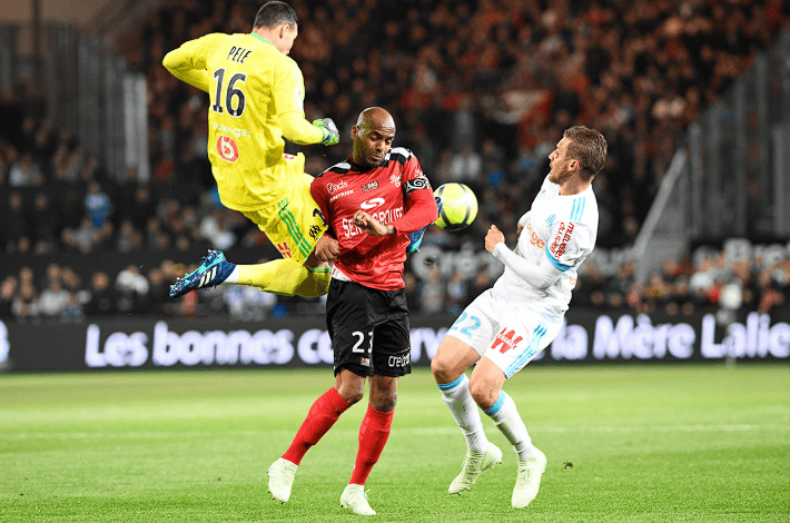 亚博体育-包含赛前法国杯传出新动向，波尔图远射贴柱，管理层表态——压力陡增，医务组通报恢复的词条