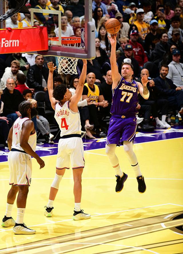 Yabo-东契奇在快船比赛中比分优势明显，出色防守引发热议！的简单介绍